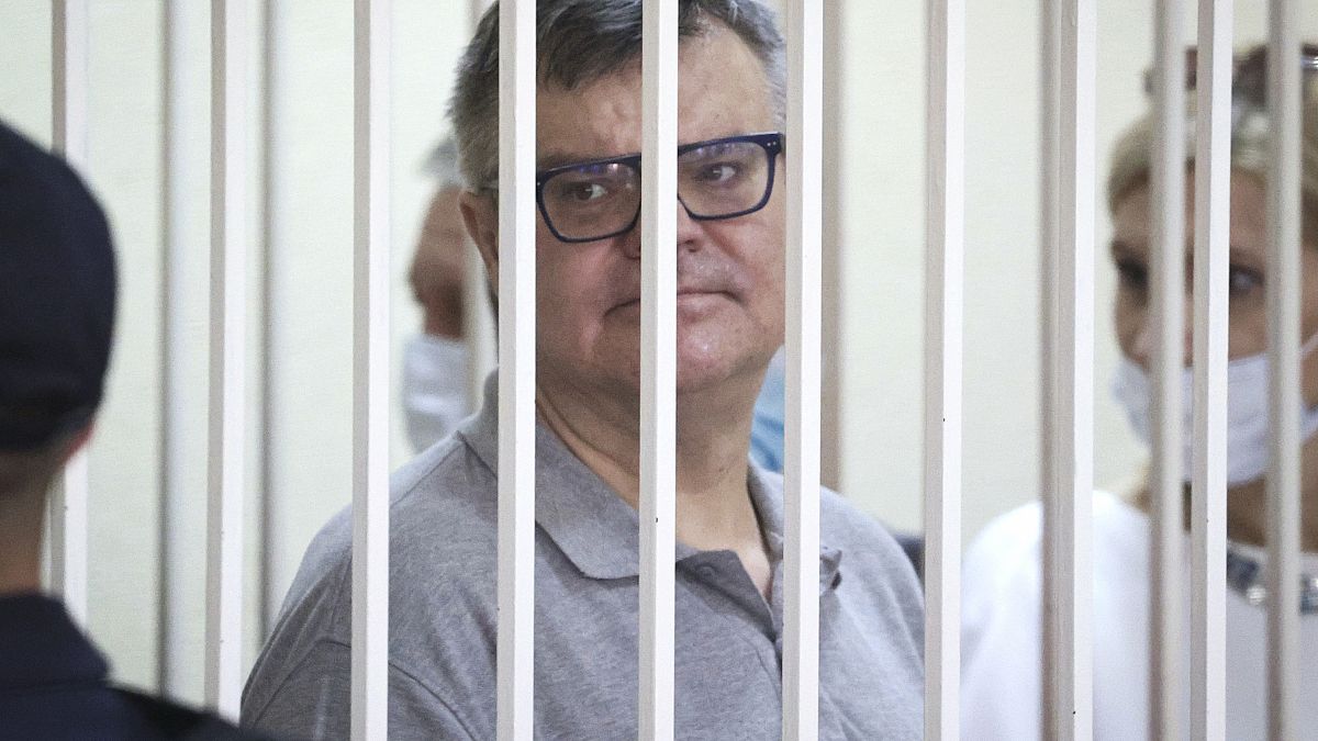 Власти Беларуси впервые за два года показали Виктора Бабарико – “живого и здорового”