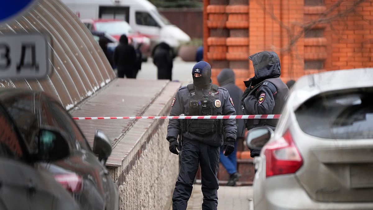 Взрыв в Москве: есть погибший и раненые. Целью мог быть создатель воевавшего в Донбассе батальона