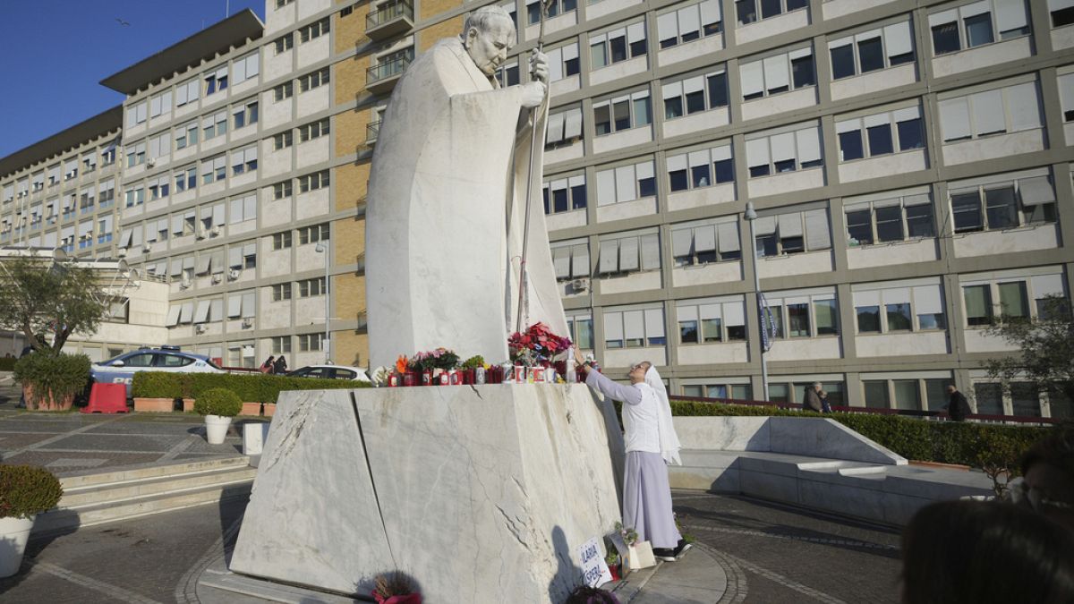 “Папа хорошо отдохнул”: Ватикан опроверг слухи о возможной отставке Франциска