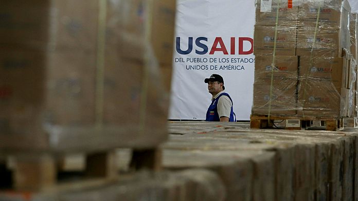 Федеральный судья заблокировал решение Трампа отправить 2200 сотрудников USAID в административный отпуск