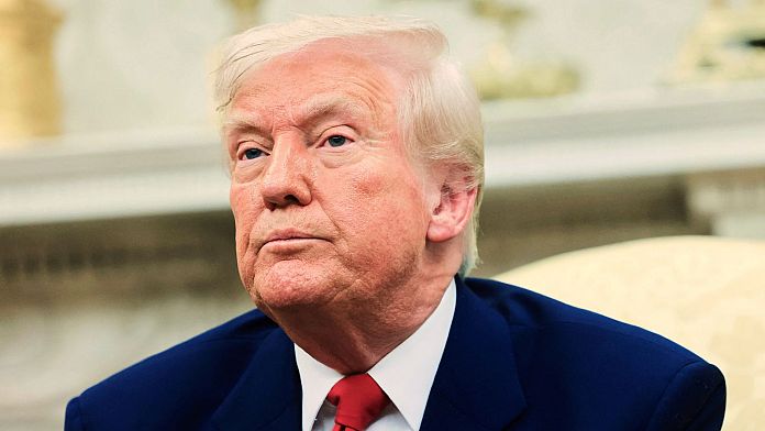 Трамп не планирует приостанавливать действие тарифов на импорт