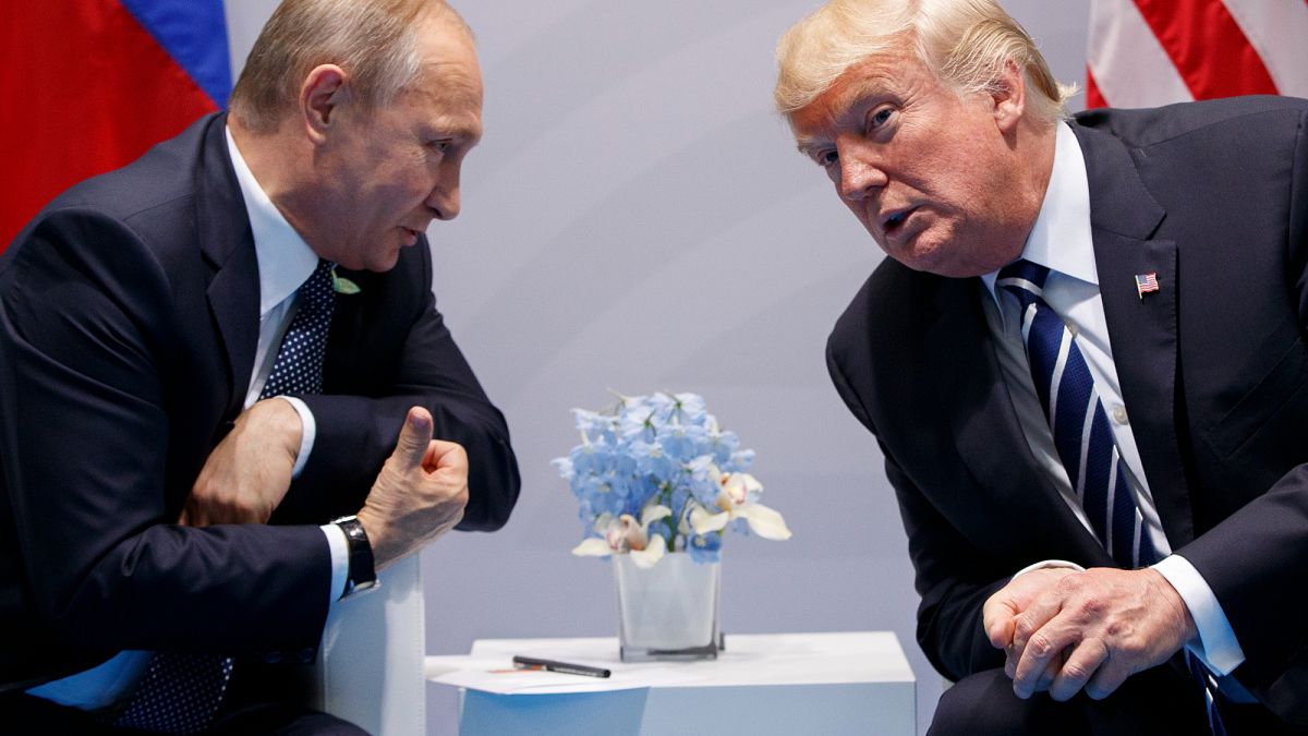 В понедельник Трамп по телефону обсудит с Путиным войну в Украине