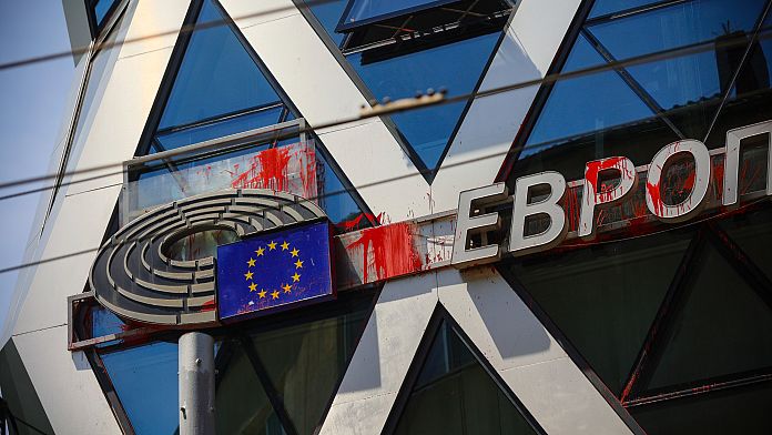 В селах Болгарии можно будет обменять левы на евро в почтовом отделении