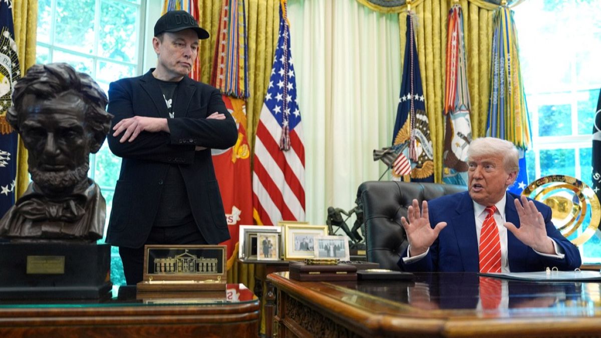 Илон Маск сожалеет о “некоторых” своих постах в соцсетях о Дональде Трампе
