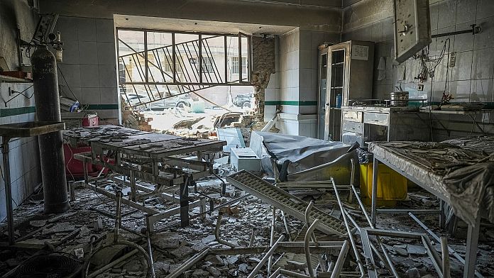 Как ИИ Илона Маска вводит пользователей в заблуждение