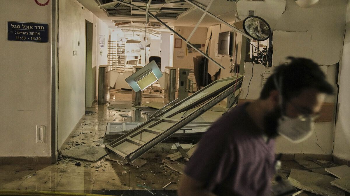 Удар Ирана по израильской больнице “Сорока”: проверка фактов